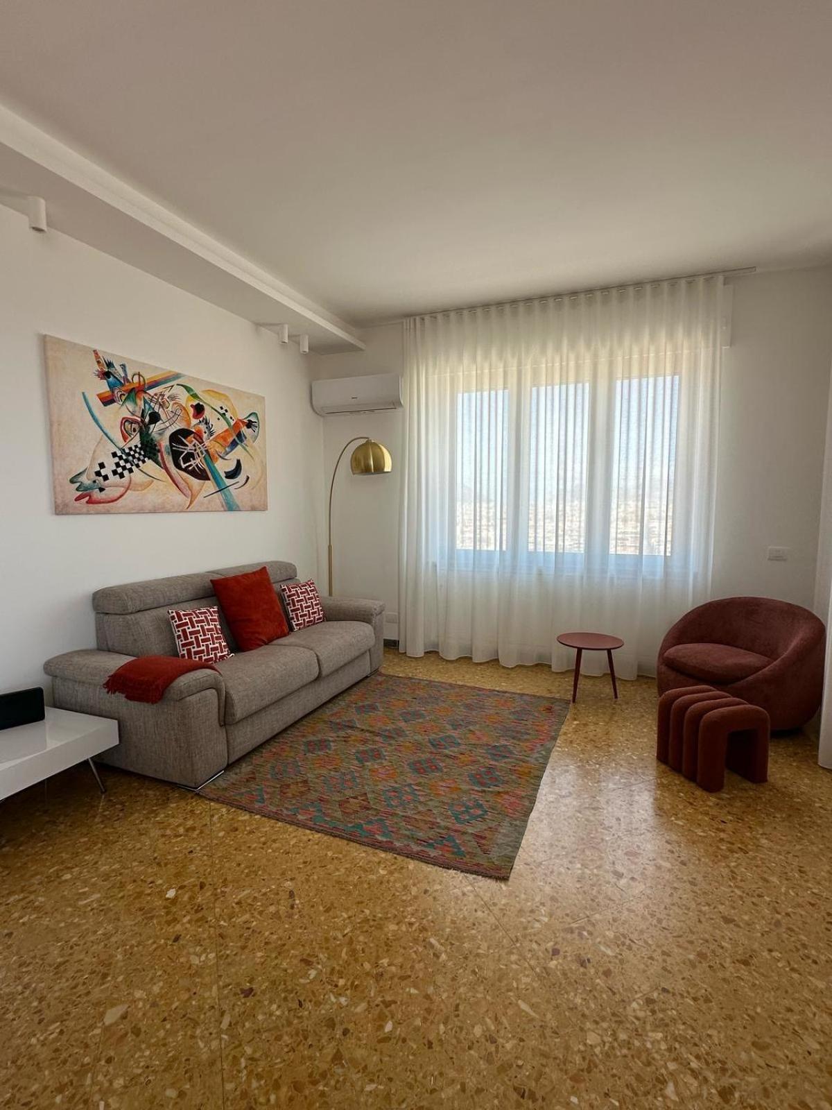 Appartamento Clar -grattacielo *